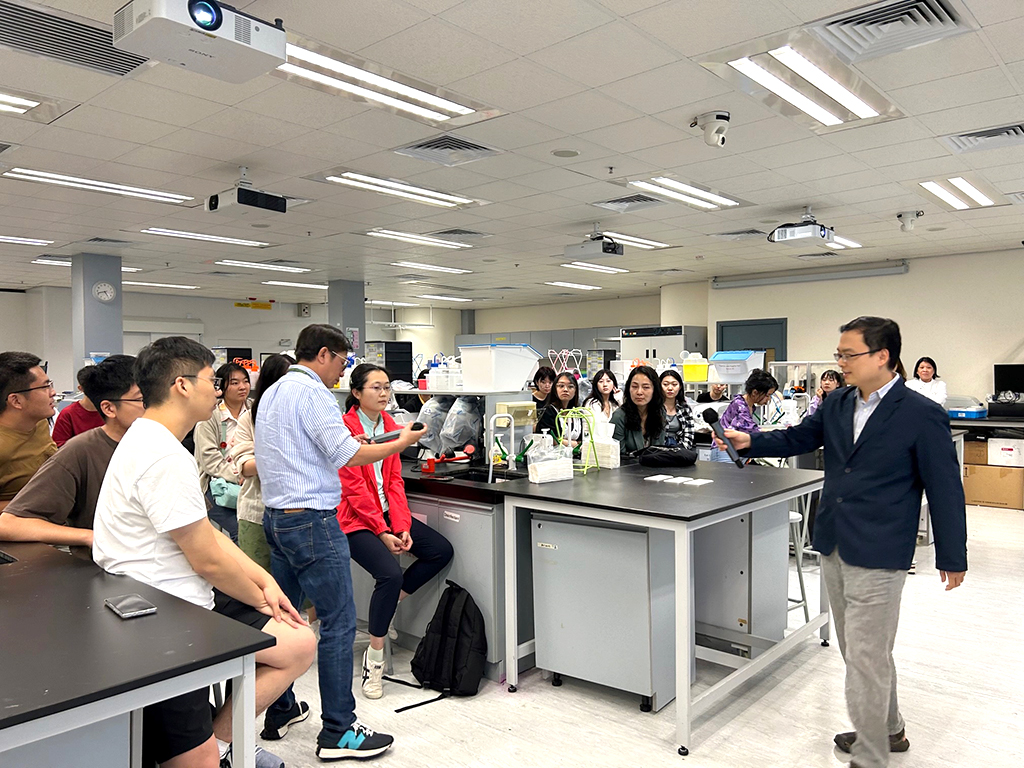 Presentations by Professor Xi Yao, Deputy Programme Leader.