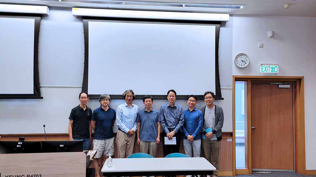 Professor Li and NS Faculty gathered together for group photo.