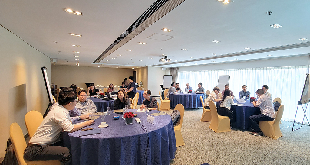 NS Faculty had a group discussion.