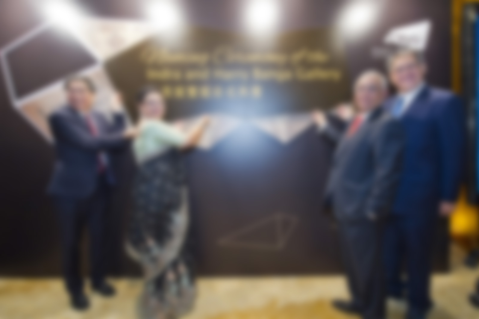 傑出商界領袖支持聲譽日隆的城大展覽館