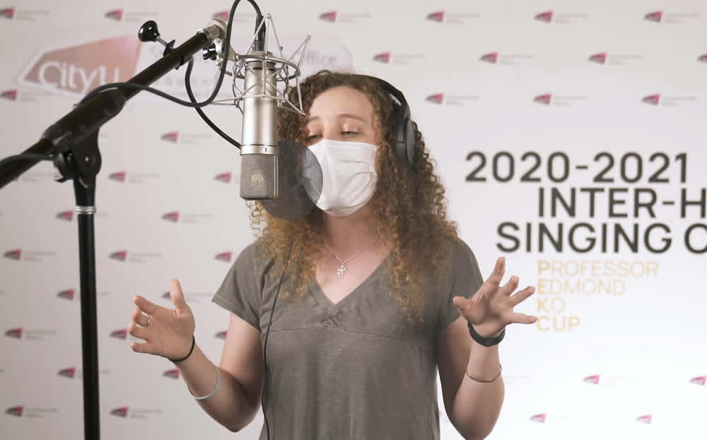 Mr. Terence LAM, renowned local singer-songwriter, was invited to perform two of his pop hits to residents via YouTube LIVE.