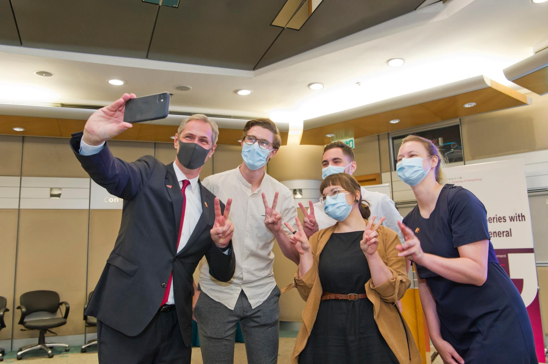 Consul-General Mr. Karl ERNST was delighted to share with the audience numerous opportunities for future studies and career development that Austria can offer.