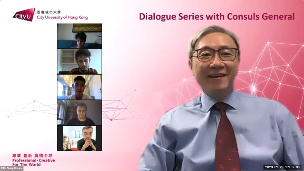 Consul General Mr. YAP Wei Sin shared numerous opportunities for future studies and career development that Malaysia can offer with the audience.