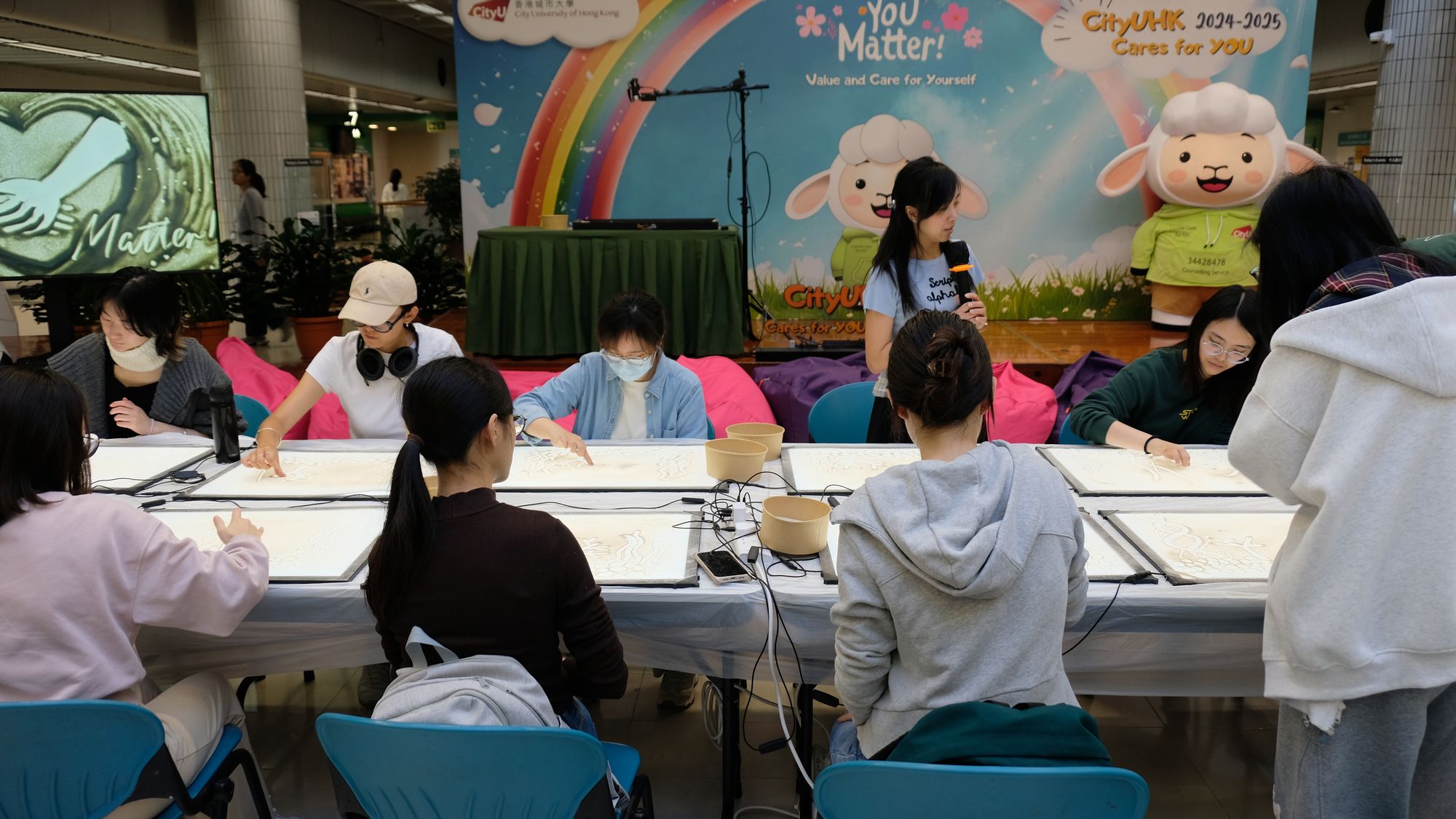 The honorable guests, Caring League and staff from Counselling Service attended the CityUHK Cares for YOU opening ceremony.